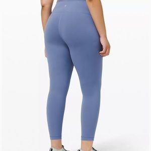 Lulu Wunder Train Cropped Lavendar Leggings